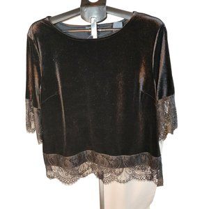 The Limited Collection Black Velvet Top With Lace Sleeves & Bottom. XL. NWT